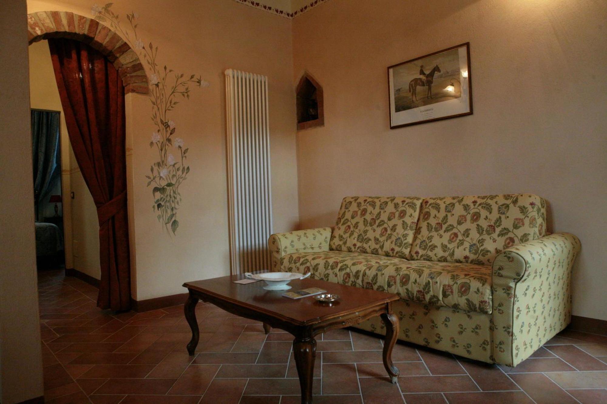 Farm stay Renaccino Siena